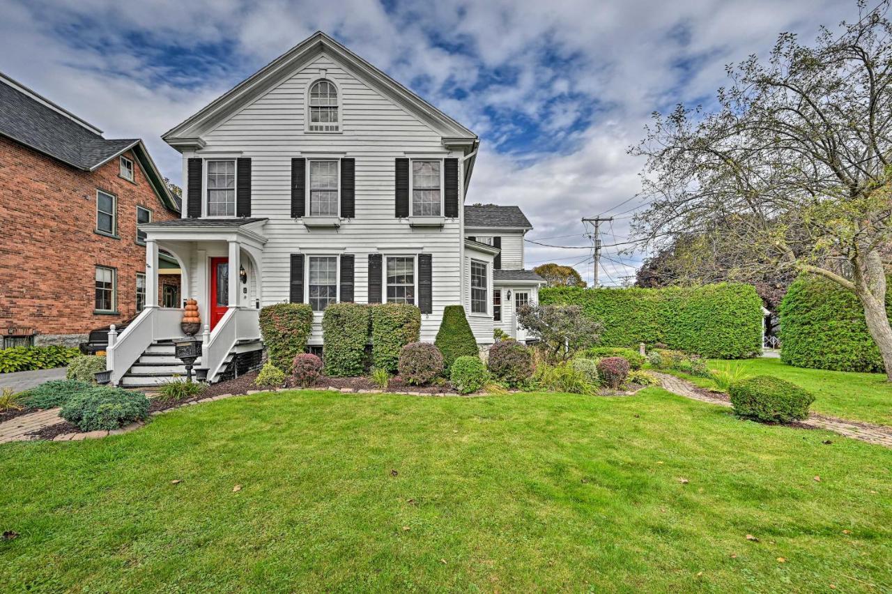 Unique And Historic Home Walk To Lake Champlain Plattsburgh Exteriér fotografie